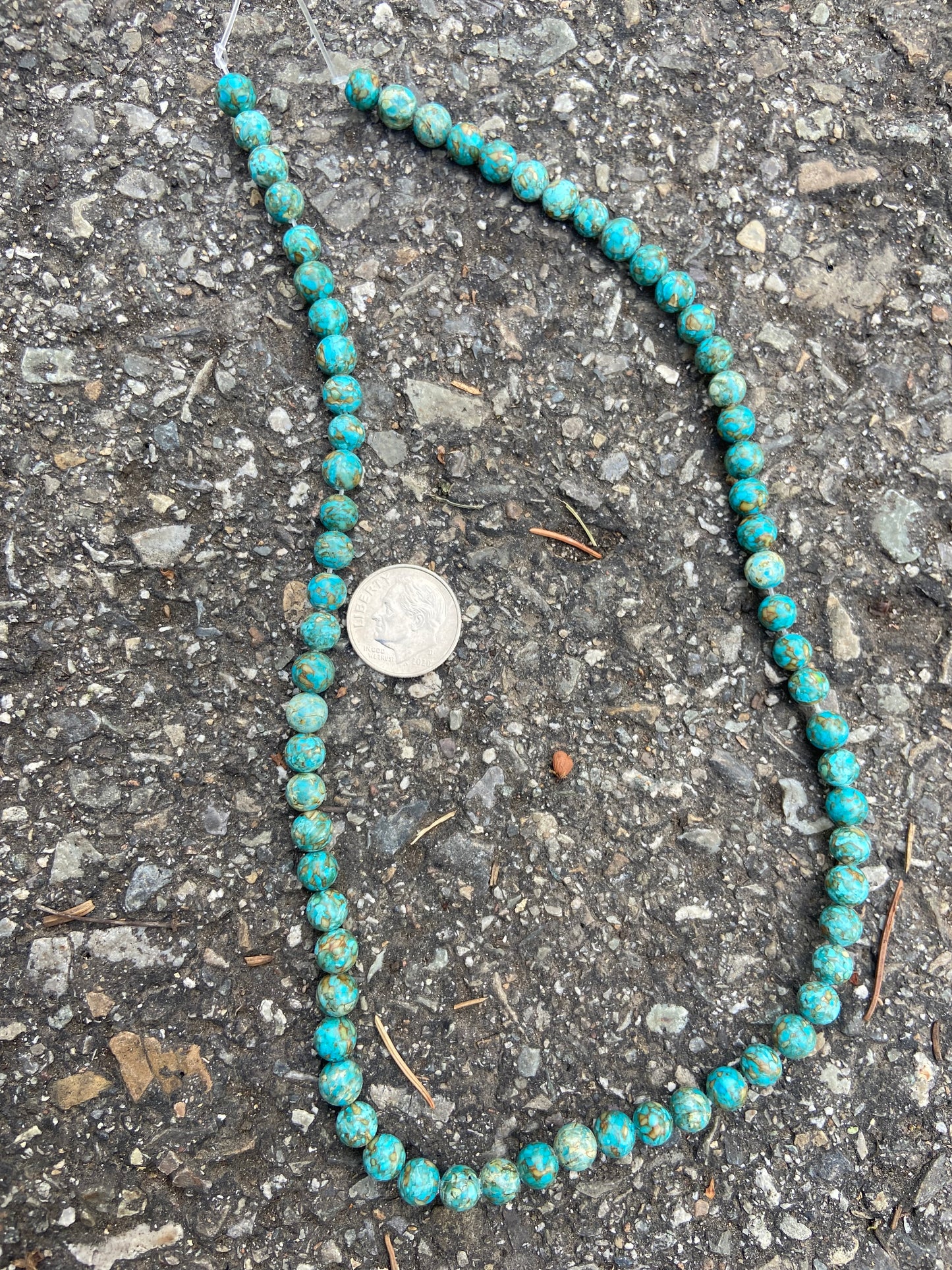 Round Mosaic Turquoise Magnesite Beads