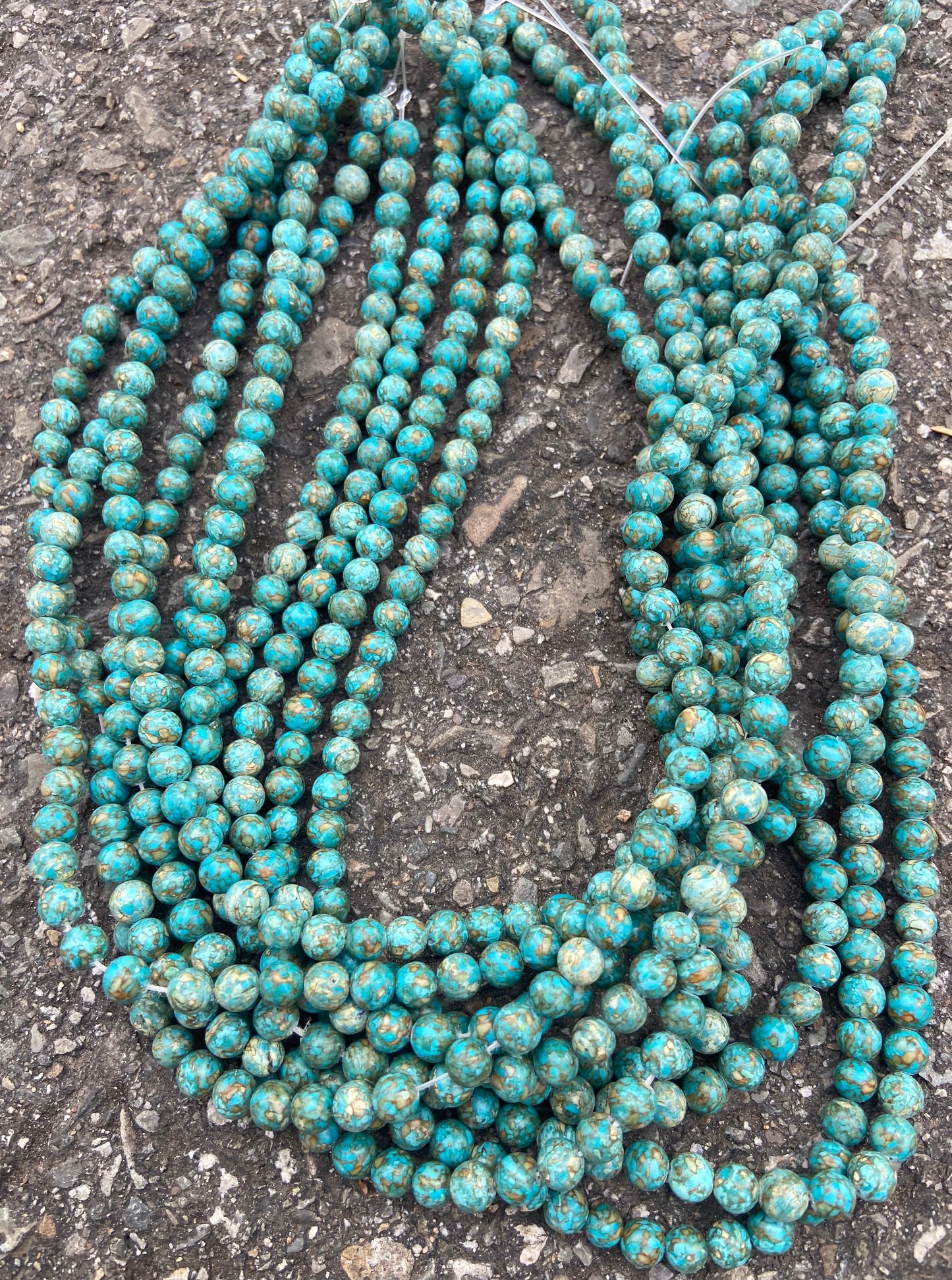 Round Mosaic Turquoise Magnesite Beads