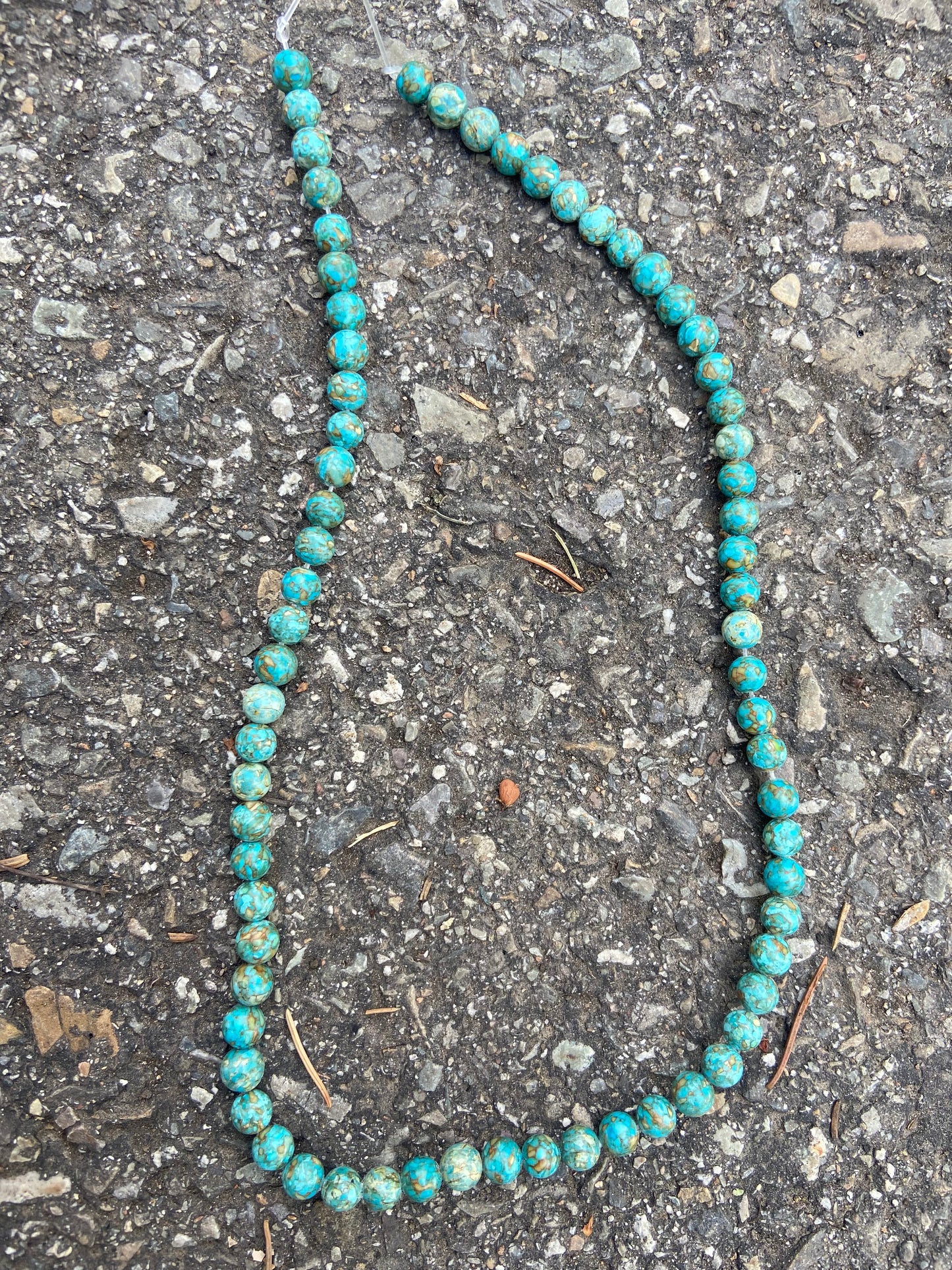 Round Mosaic Turquoise Magnesite Beads