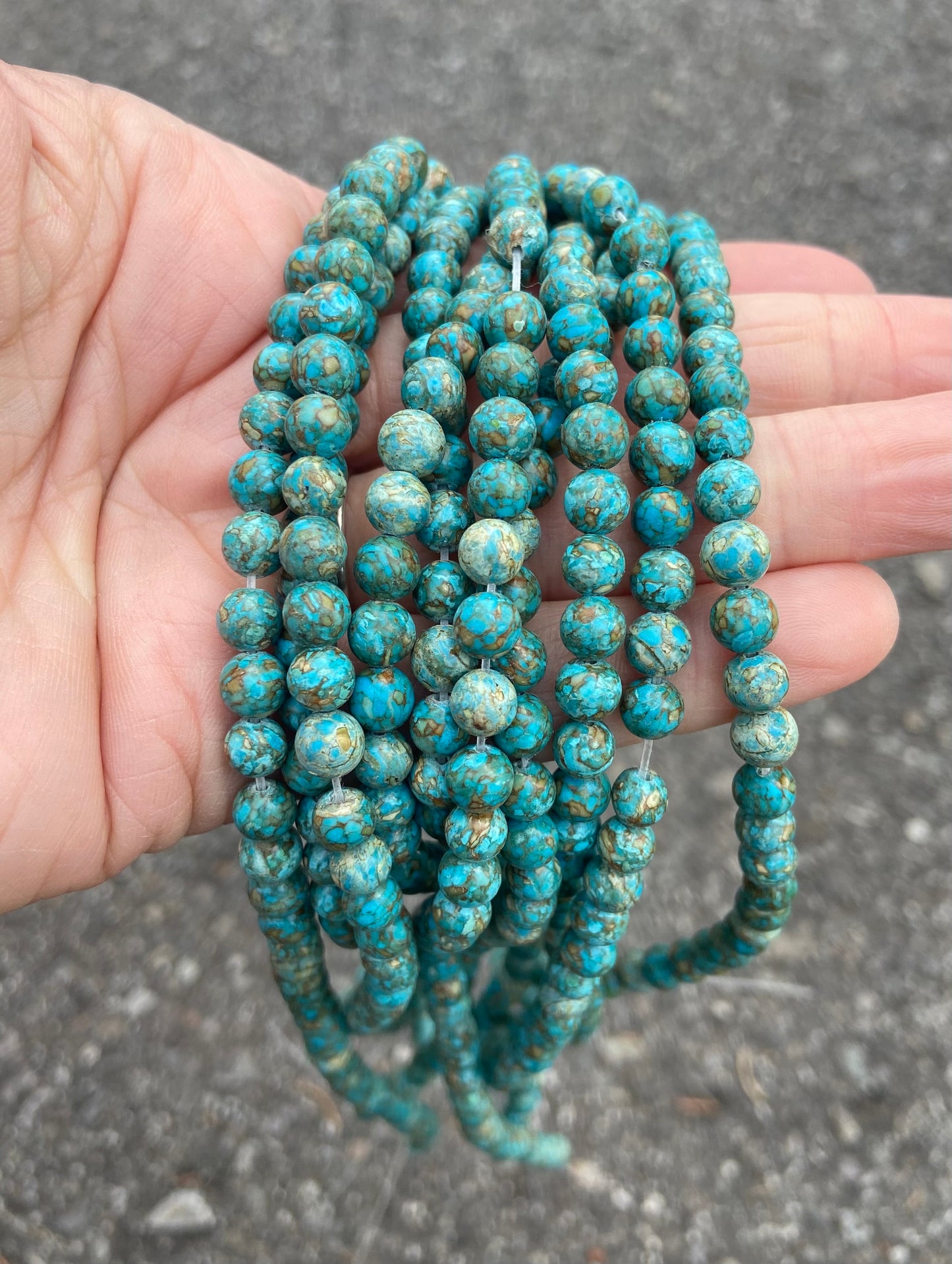 Round Mosaic Turquoise Magnesite Beads