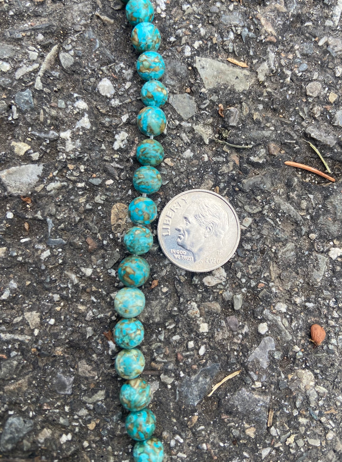 Round Mosaic Turquoise Magnesite Beads