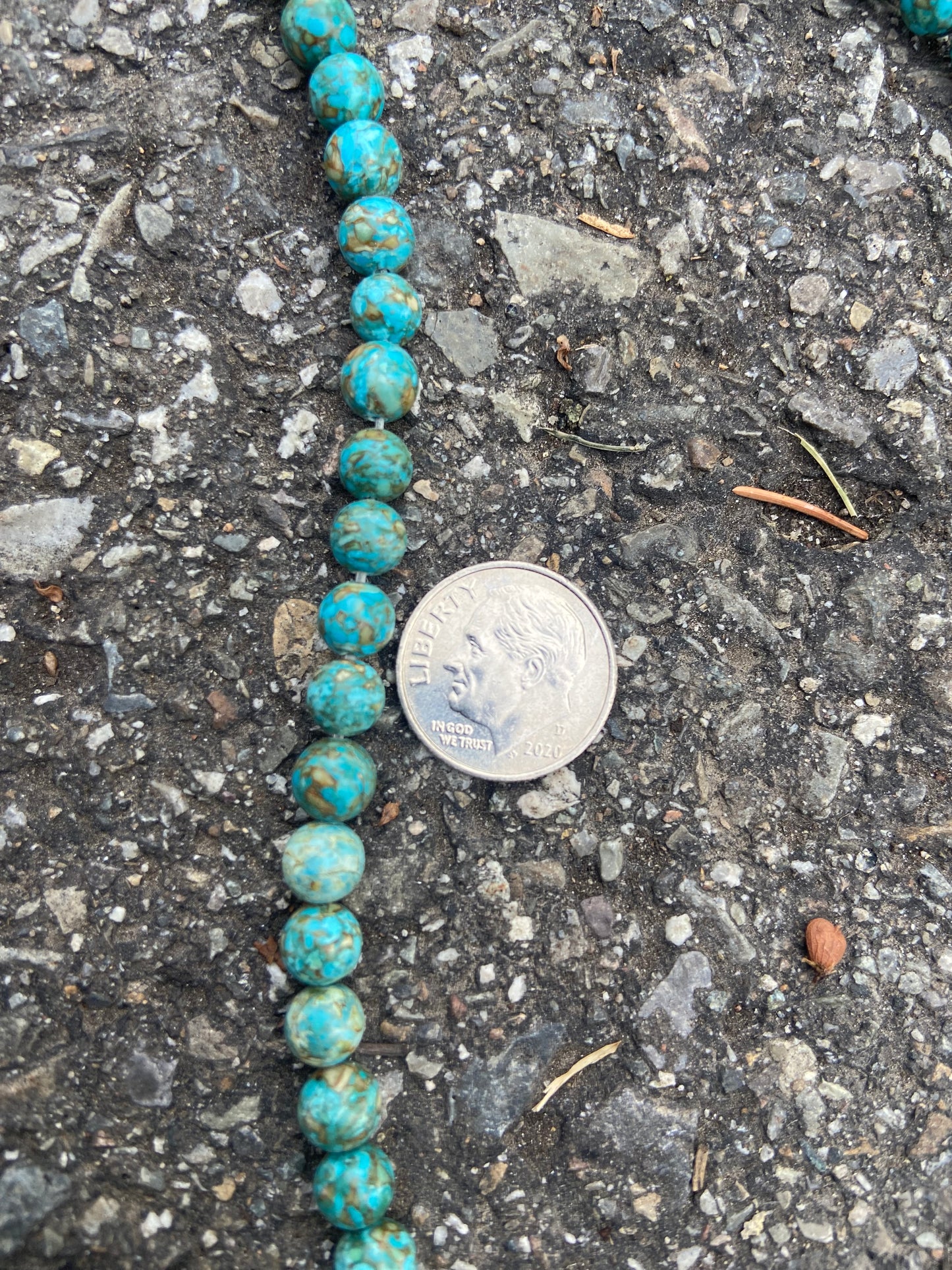Round Mosaic Turquoise Magnesite Beads