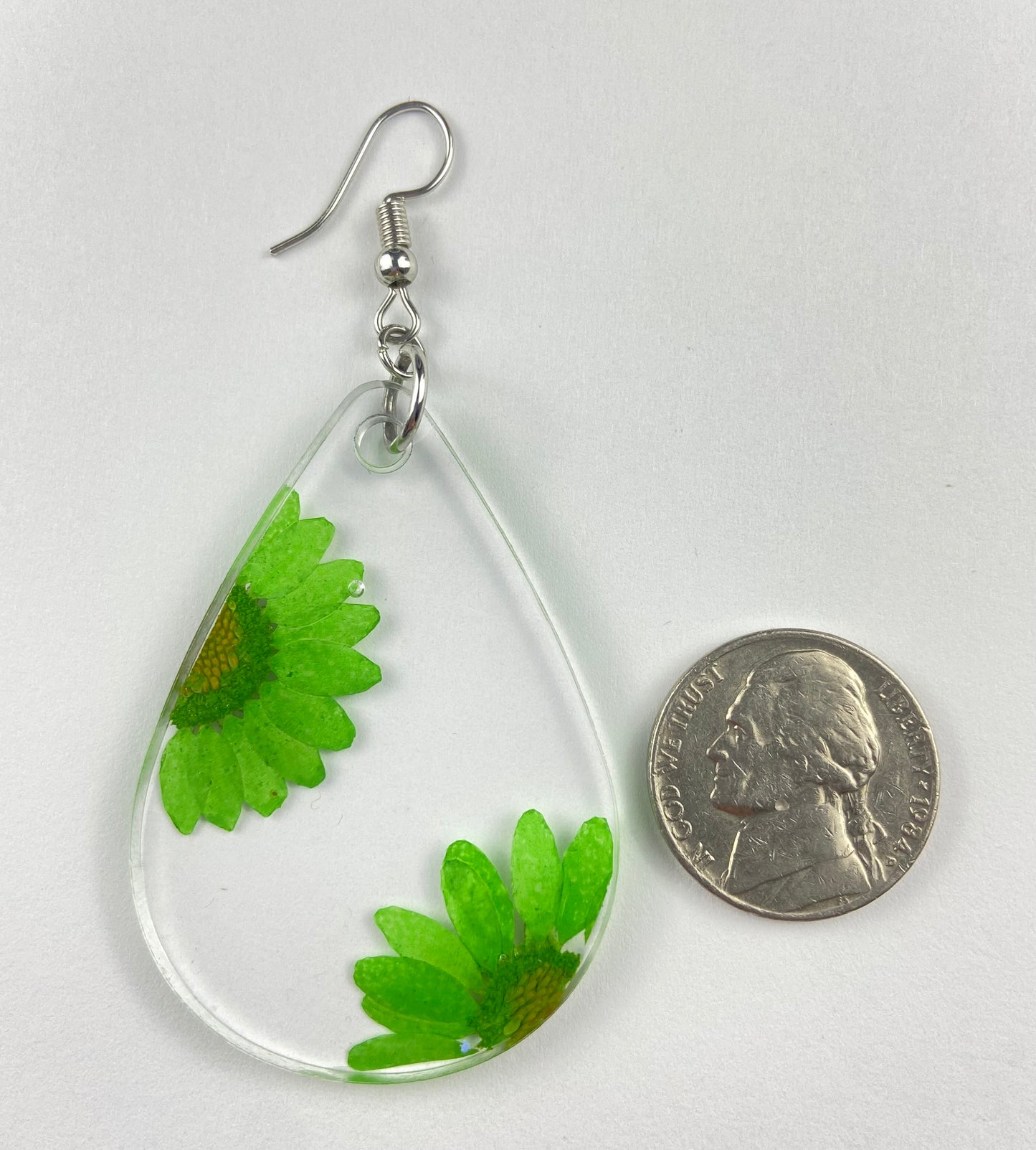 Green Real Flower Daisy Dangle Earrings